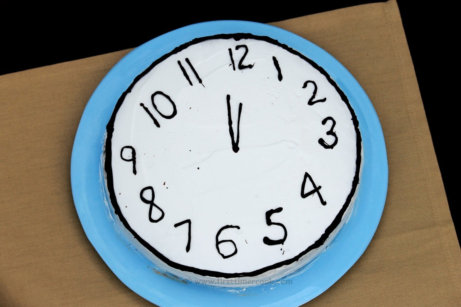 Vintage Clock Cake – Caramel Sweet Arts